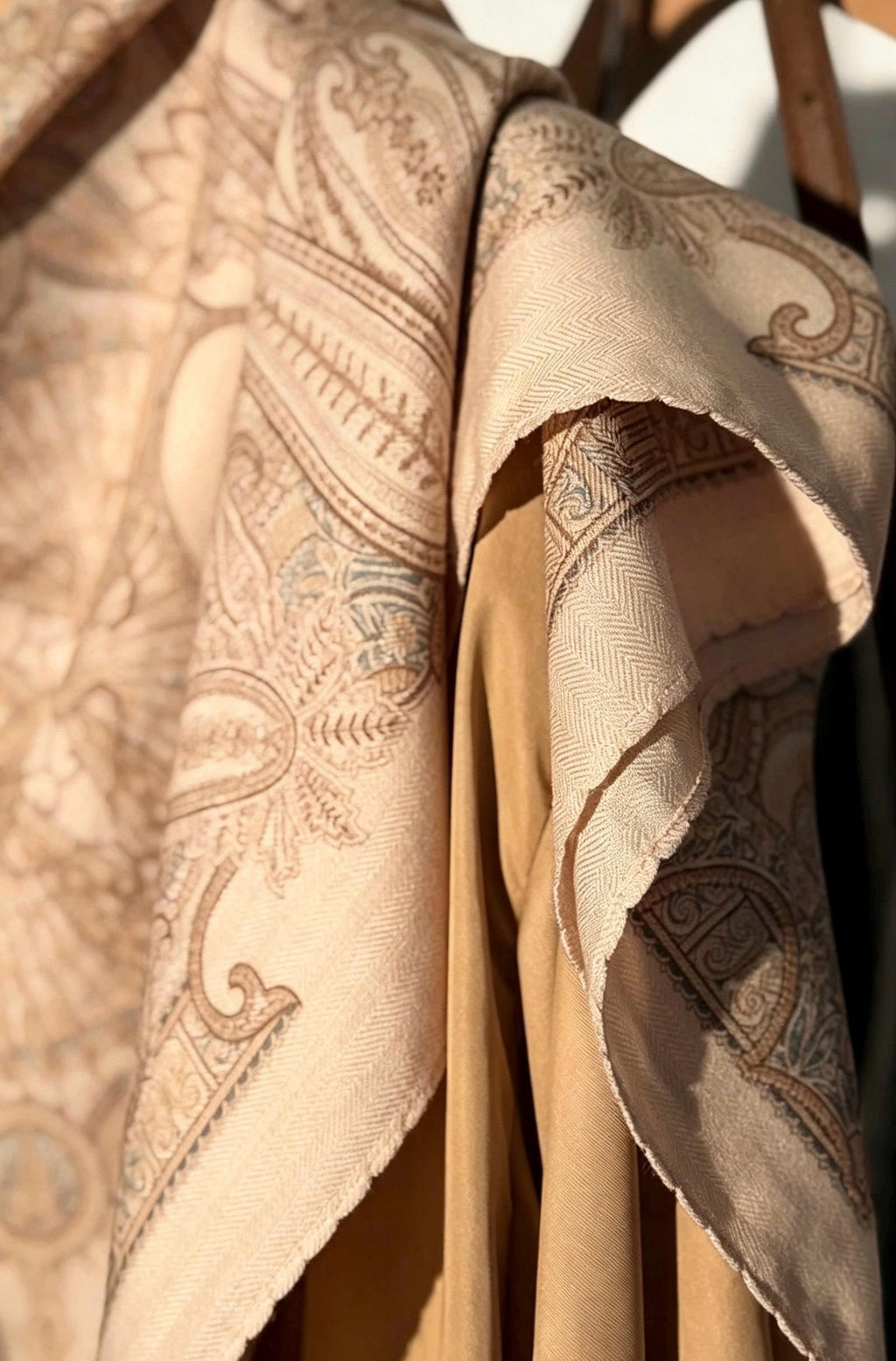 Silk Wool Scarf 35"x35" 88x88cm, Cream Beige Paisley Mulberry Silk Square Scarf French Retro Warm Shawl Gift for Her