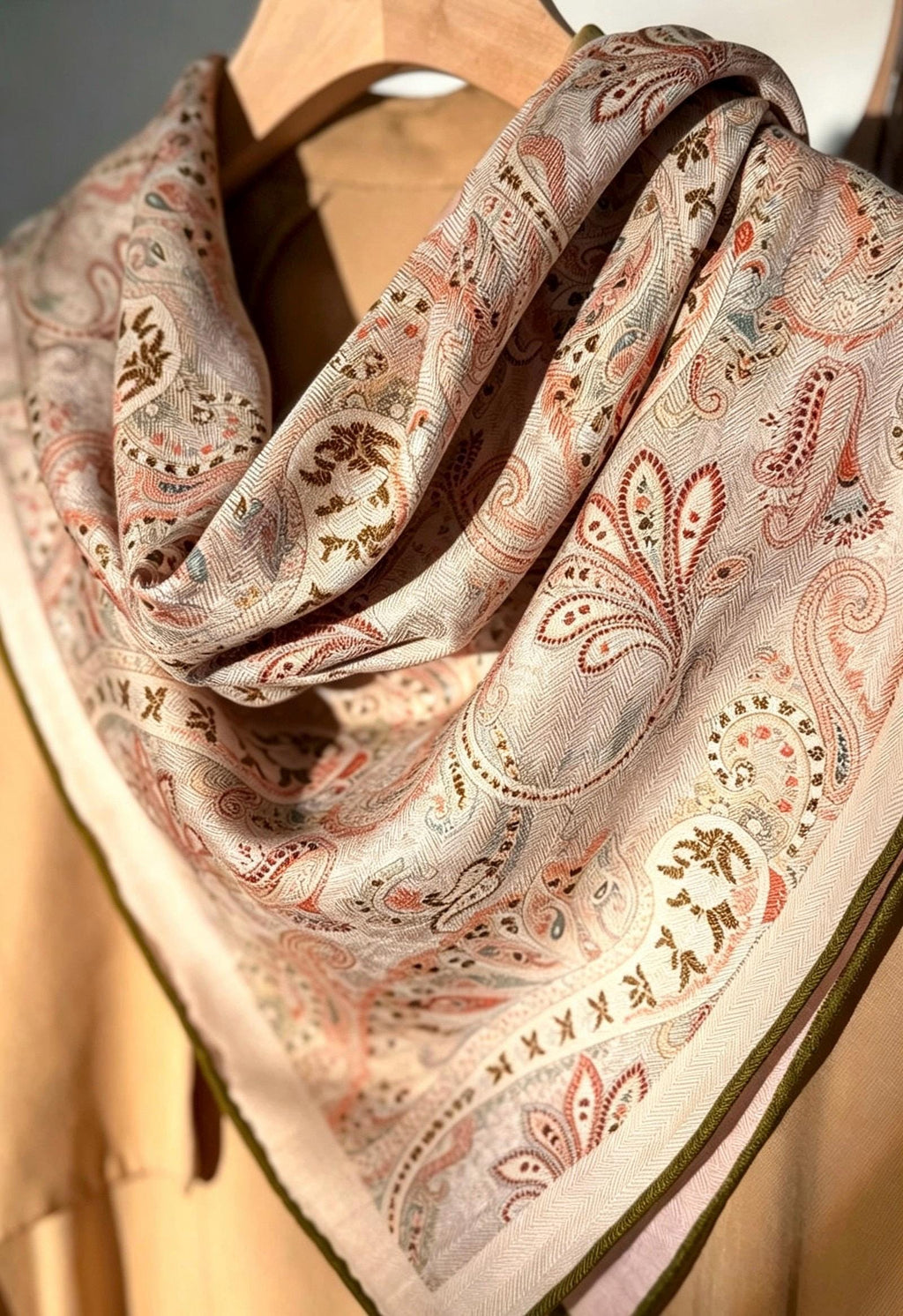 Silk Wool Scarf 35"x35" 88x88cm, Gentle Garden Reversible Paisley Mulberry Silk Square Scarf Floral Shawl Gift for Her
