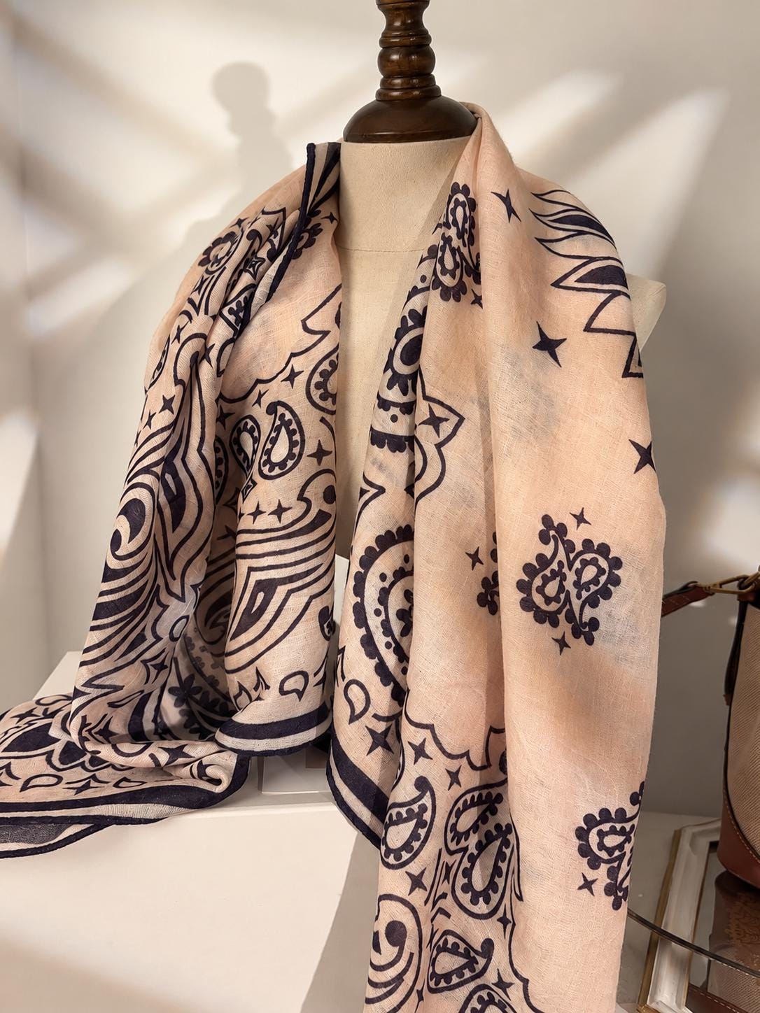 Wool Scarf 53"x53" 135x135cm, Luxury Paisley Jacquard Square Scarf, Vintage Winter Shawl, Elegant Women's Warm Wrap