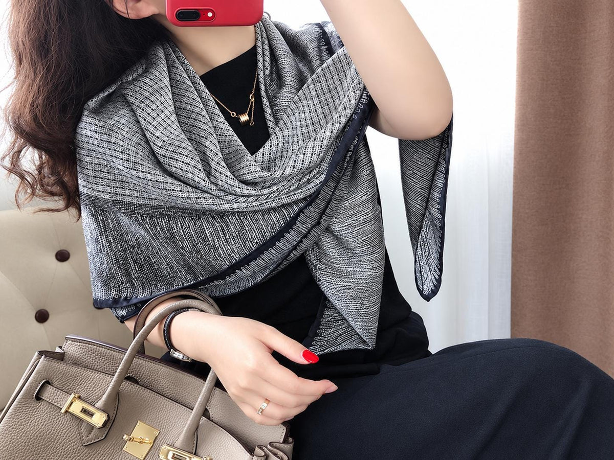 100% Mulberry Silk Scarf 42.5"x42.5" 108x108cm, Black White Square Scarf, Luxury Satin Silk Shawl, Chic Fall Women's Wrap