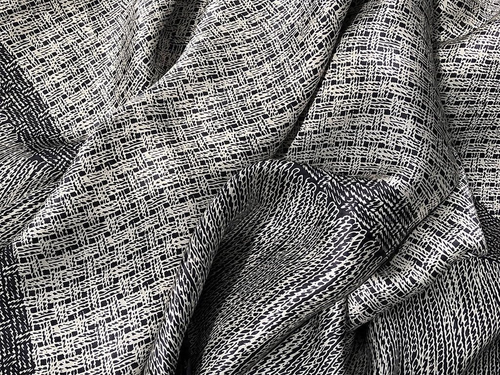 100% Mulberry Silk Scarf 42.5"x42.5" 108x108cm, Black White Square Scarf, Luxury Satin Silk Shawl, Chic Fall Women's Wrap