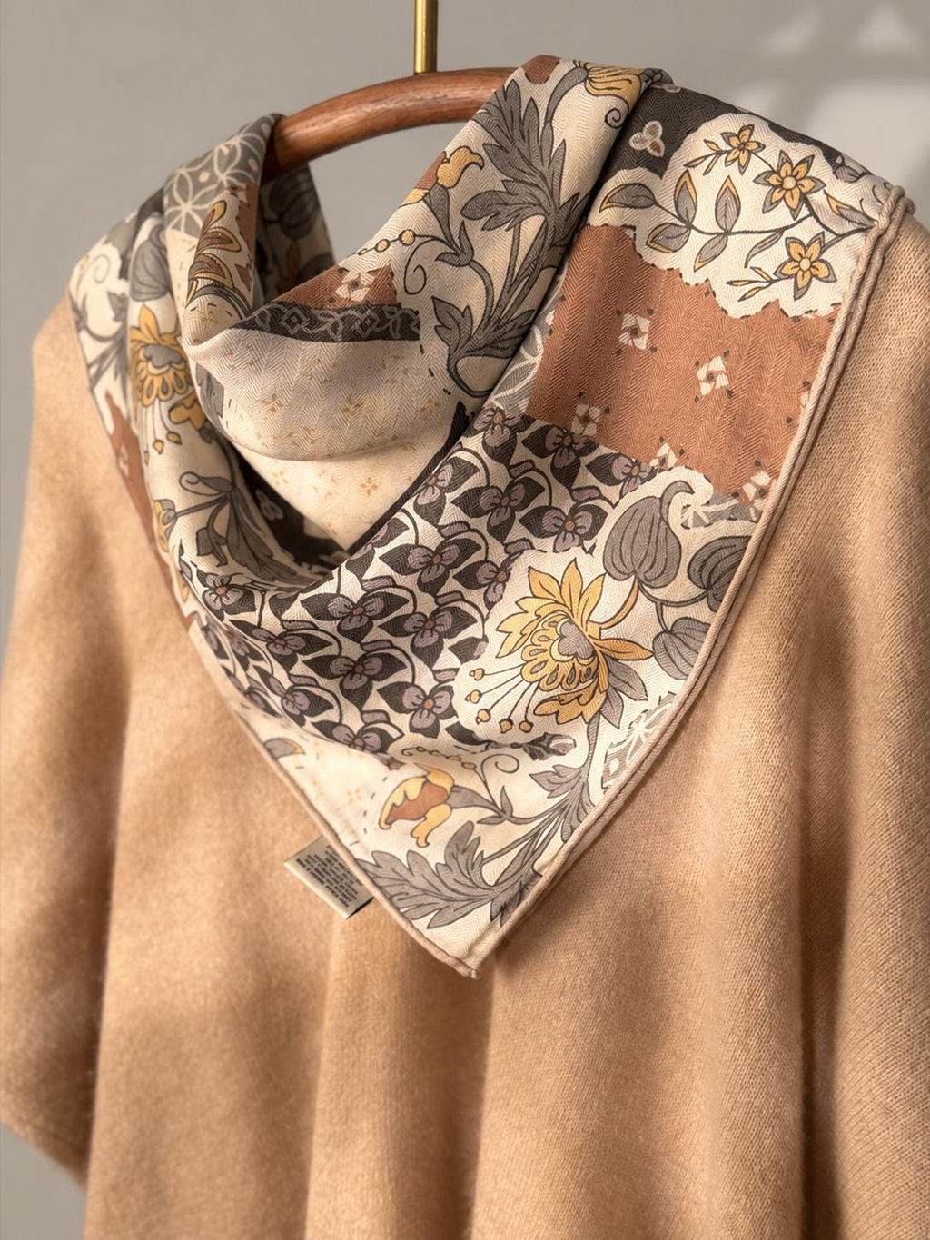 Silk Wool Scarf 26”x26” 65x65cm, European Cottage Floral Square Scarf, Vintage Art Silk Wool Neck Scarf, Women’s Winter Accessory