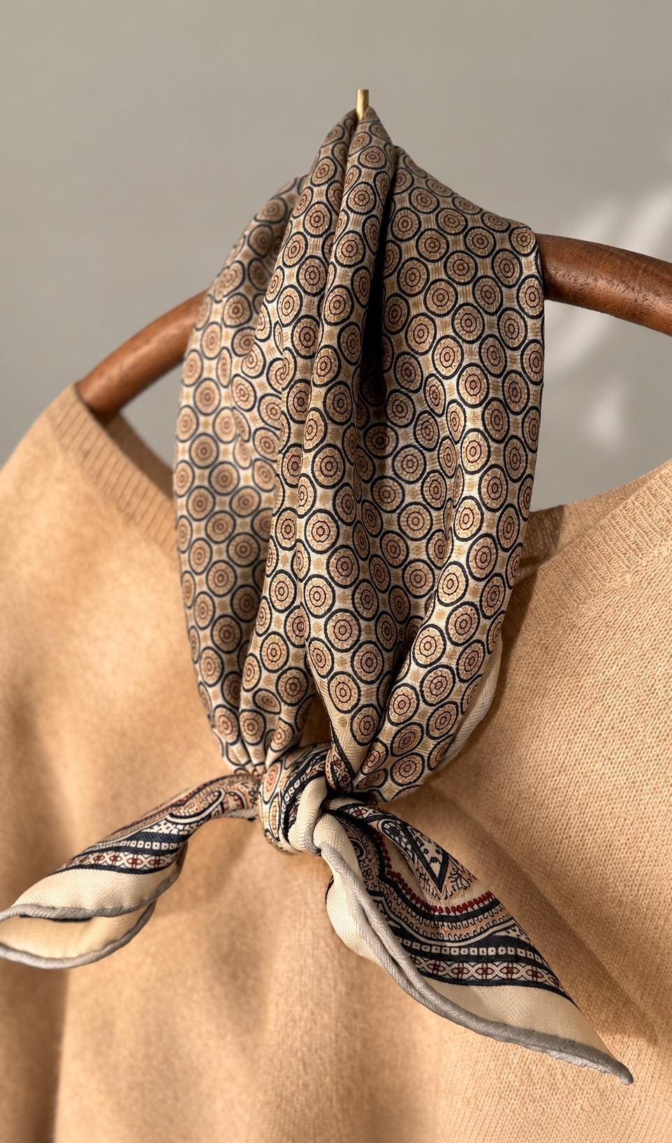 Silk Wool Scarf 26”x26” 65x65cm, Khaki Paisley Square Scarf, Vintage Silk Wool Neck Scarf, Women’s Fall Winter Accessory
