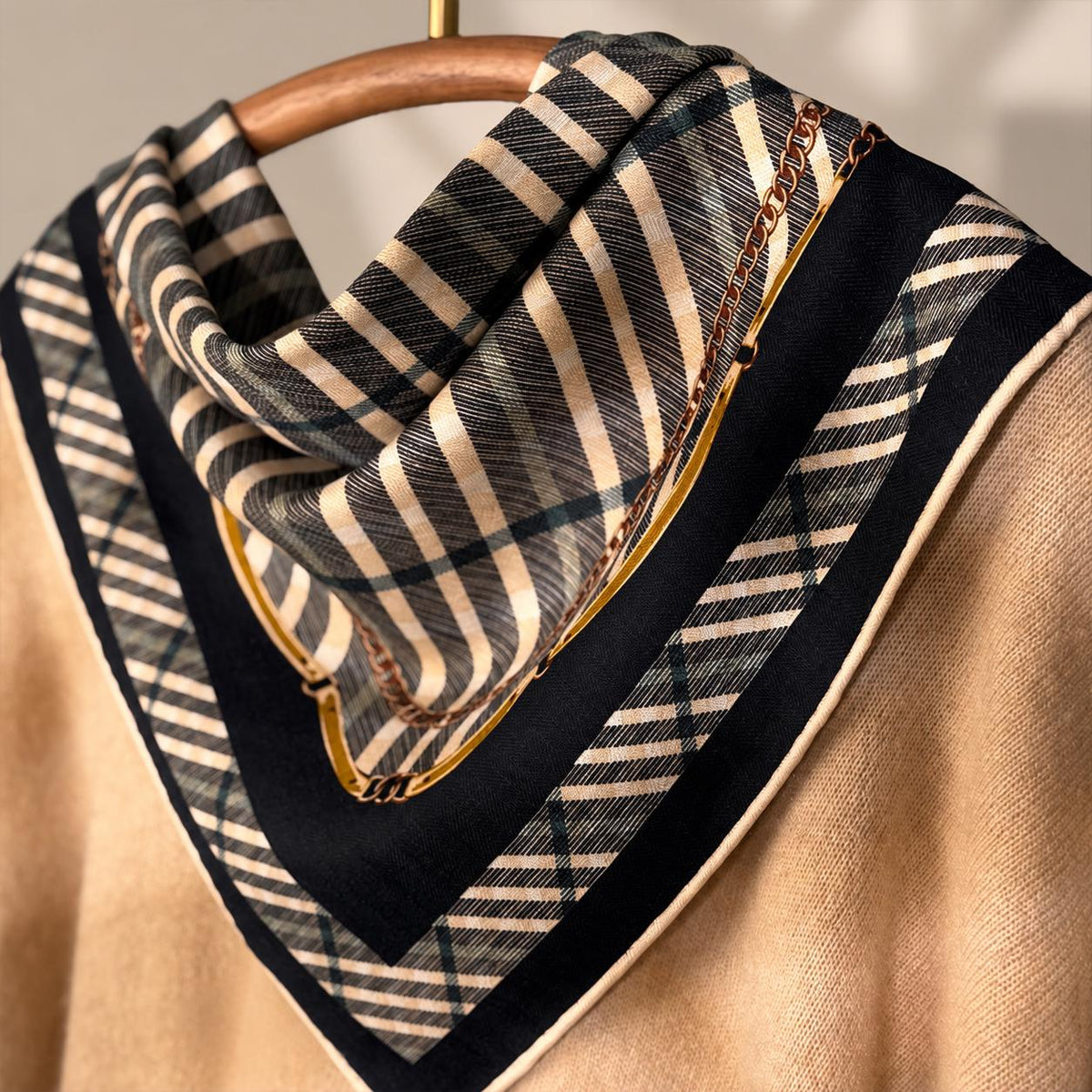 Silk Wool Scarf 26”x26” 65x65cm, Italian Inspired Lock Chain Square Scarf, Vintage Silk Wool Neck Scarf, Women’s Fall Winter Accessory