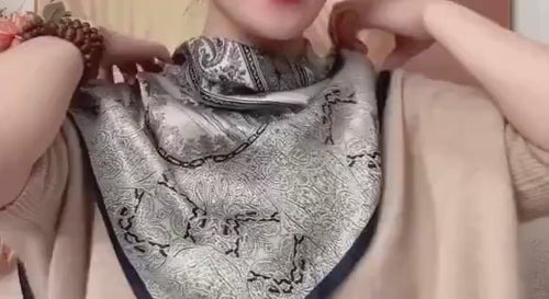 100% Mulberry Silk Scarf 25"x25" 65x65cm, Quiet Luxury Grey Silk Bandana, Elegant Old Money Neck Scarf, Sophisticated Intellectual Gift
